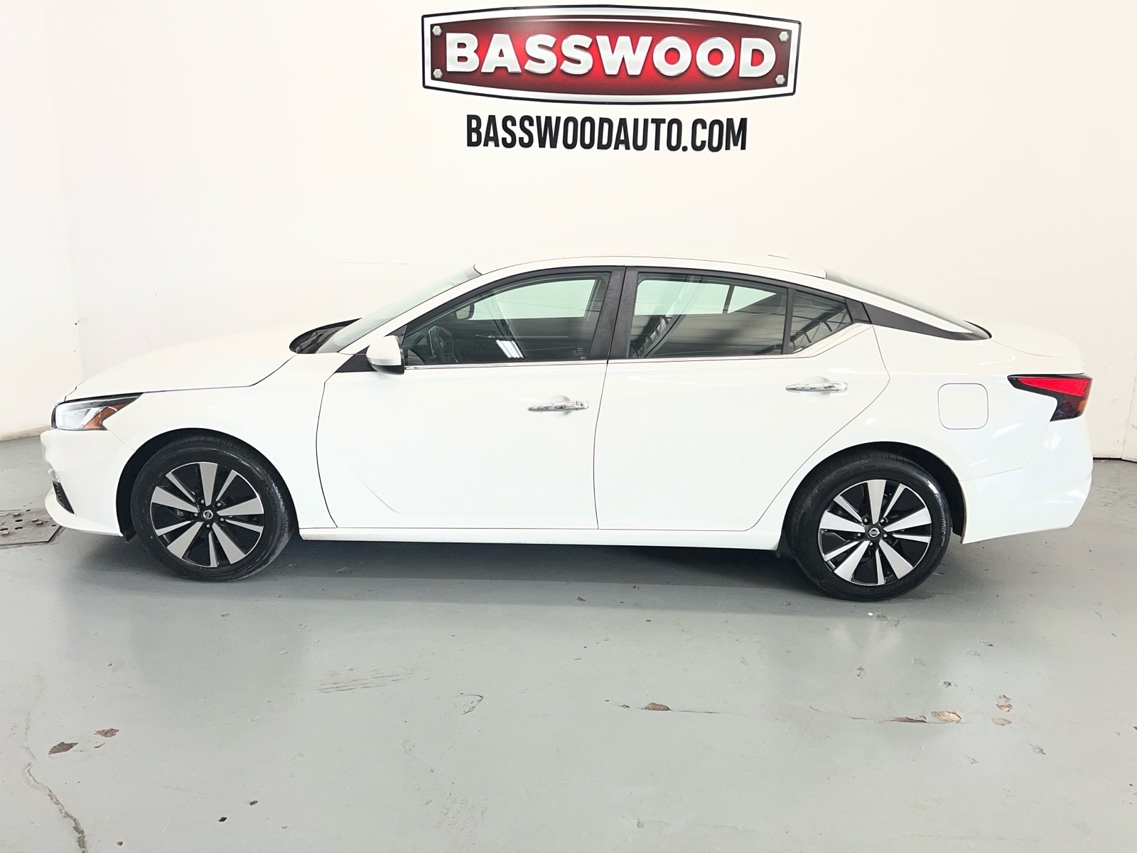 Used 2022 Nissan Altima SV with VIN 1N4BL4DW0NN364148 for sale in Fort Payne, AL