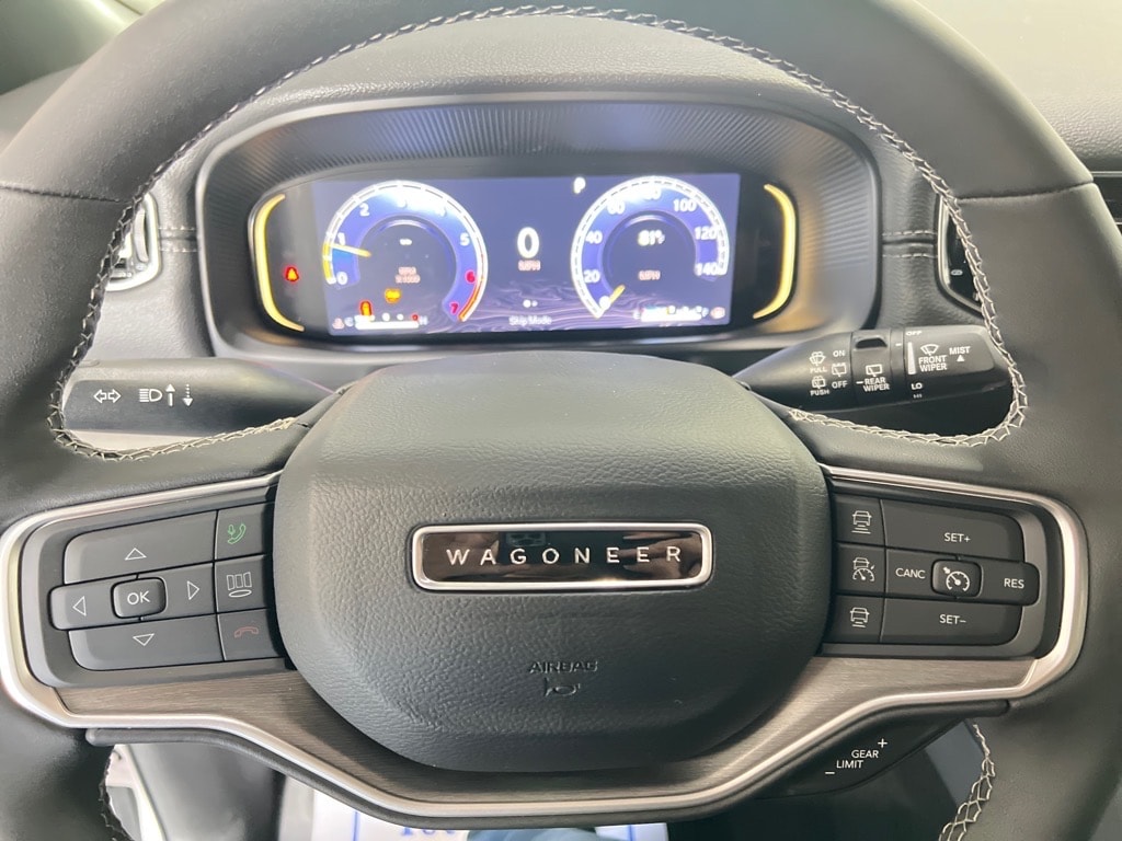 2025 Jeep Wagoneer Series II - Photo 6
