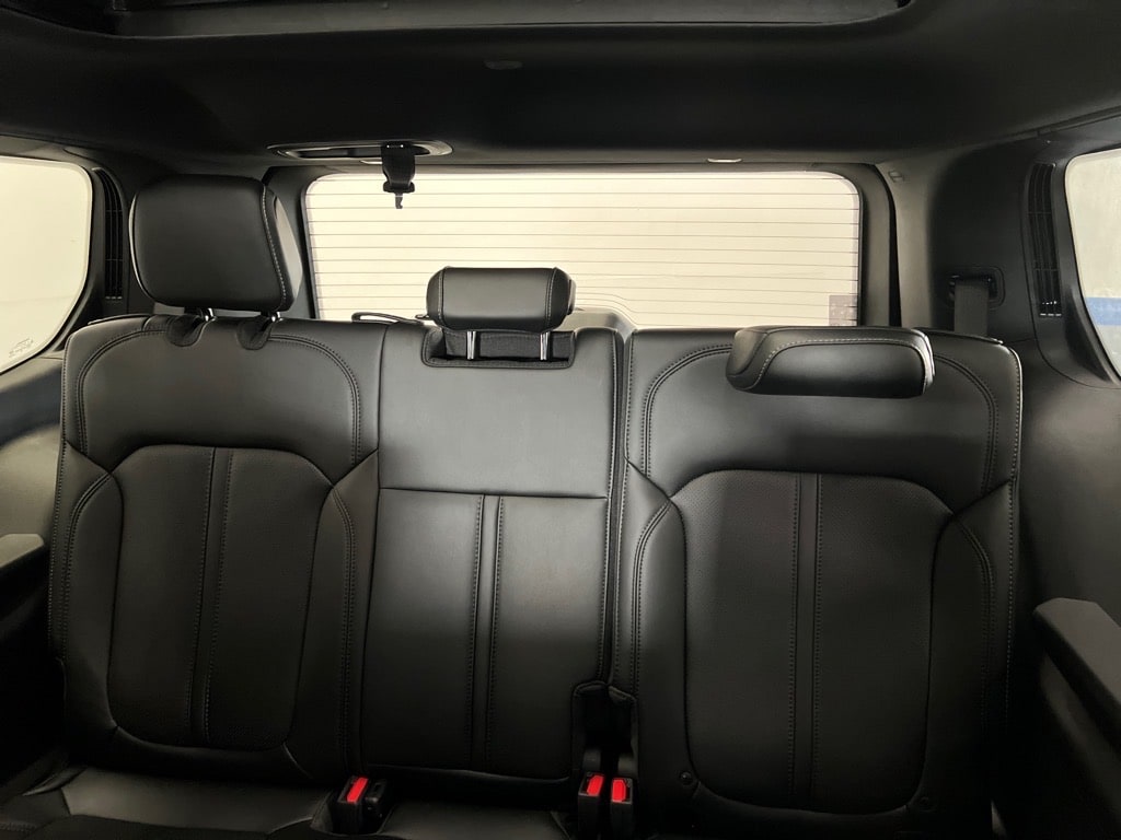 2025 Jeep Wagoneer Series II - Photo 16