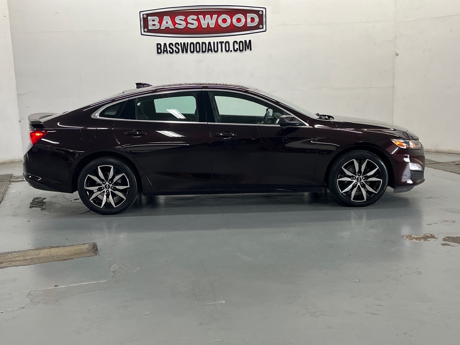 Used 2020 Chevrolet Malibu RS with VIN 1G1ZG5ST9LF153784 for sale in Fort Payne, AL