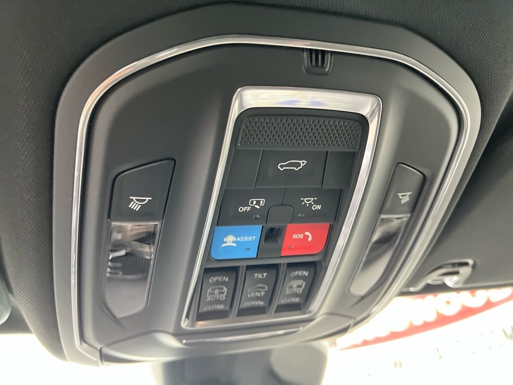 2025 Jeep Wagoneer Series II - Photo 13