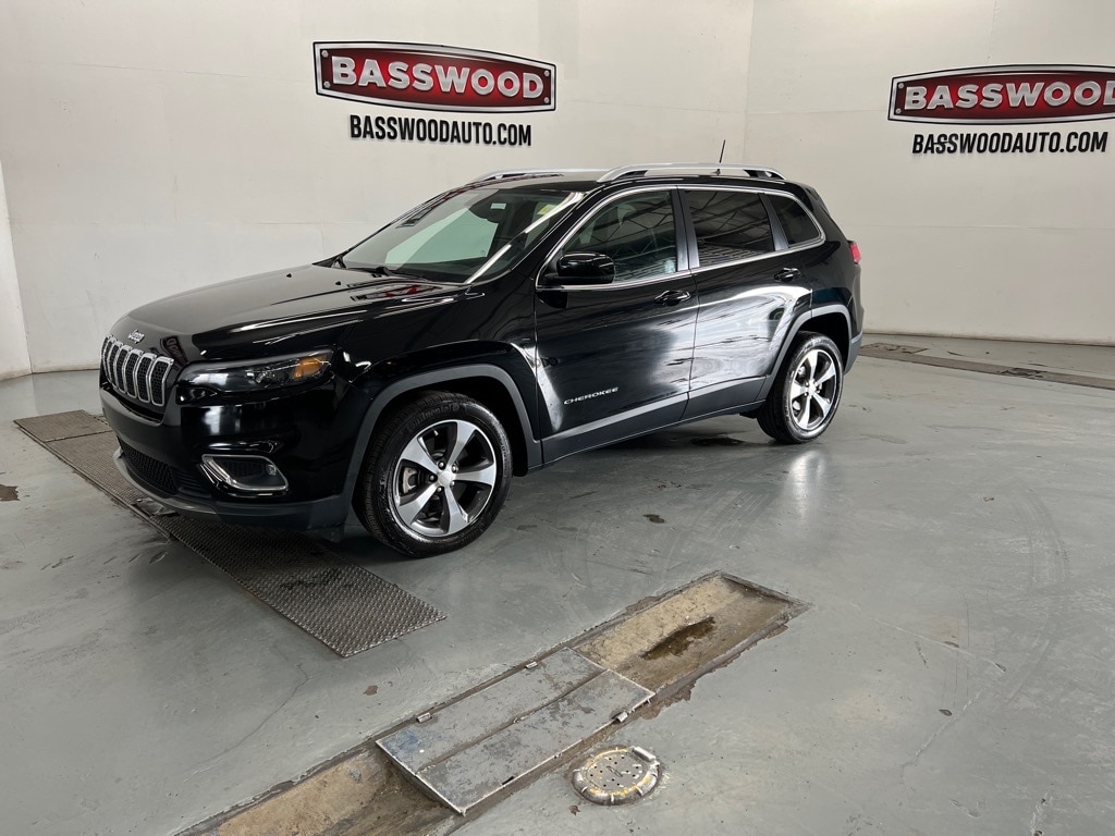 Used 2019 Jeep Cherokee Limited with VIN 1C4PJLDN0KD119990 for sale in Fort Payne, AL