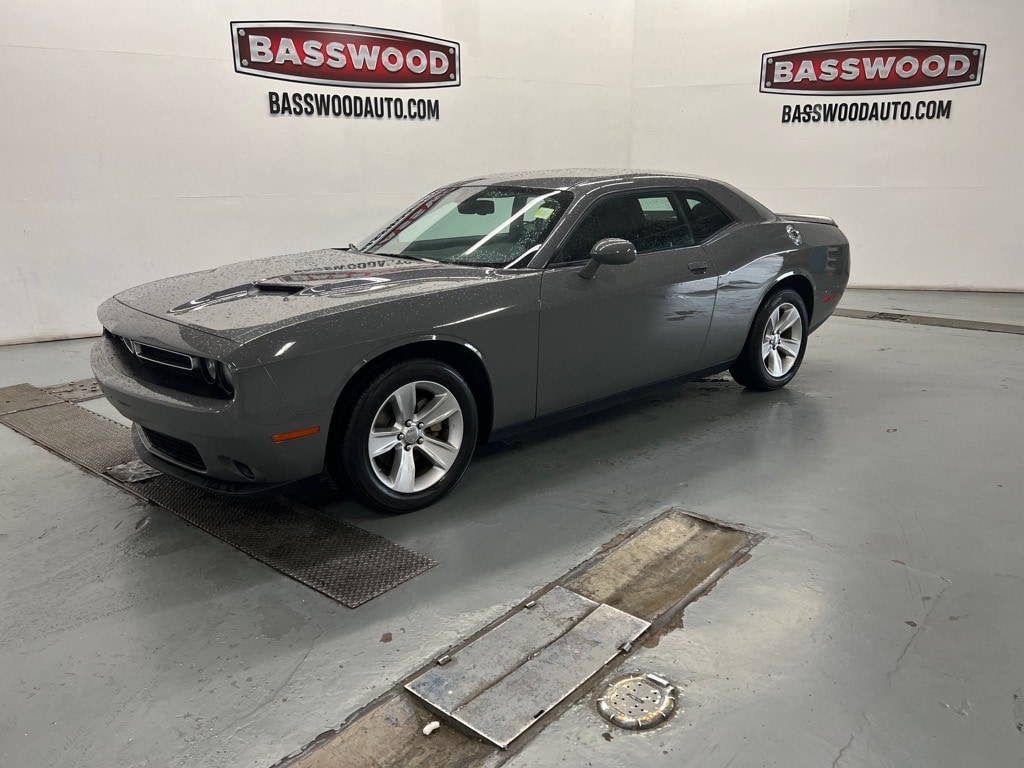 2023 Dodge Challenger SXT Coupe 