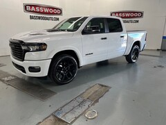 2026 Ram 1500 LARAMIE CREW CAB 4X4 5'7 BOX Pickup