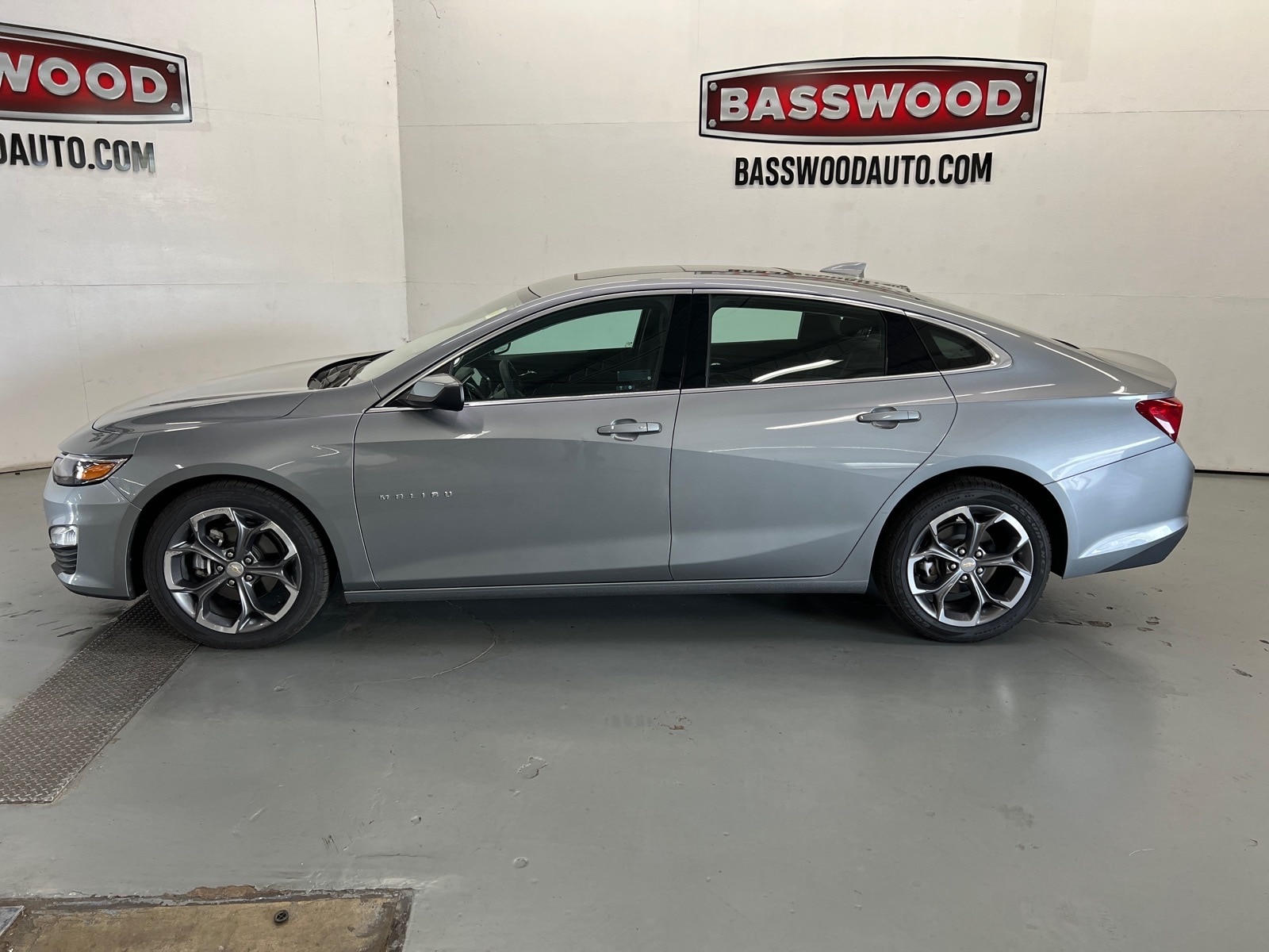 Used 2024 Chevrolet Malibu 1LT with VIN 1G1ZD5ST3RF178701 for sale in Fort Payne, AL