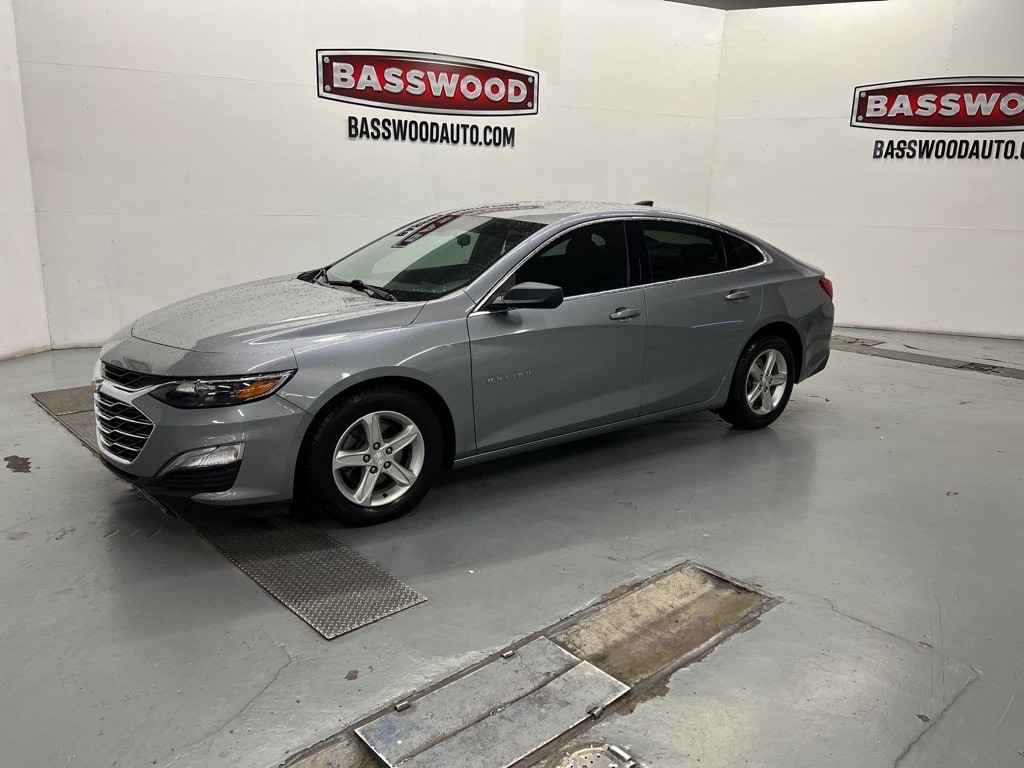 2023 Chevrolet Malibu 1FL's photo