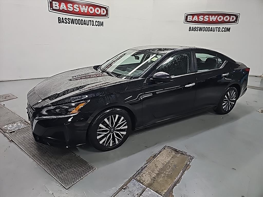 2024 Nissan Altima SV