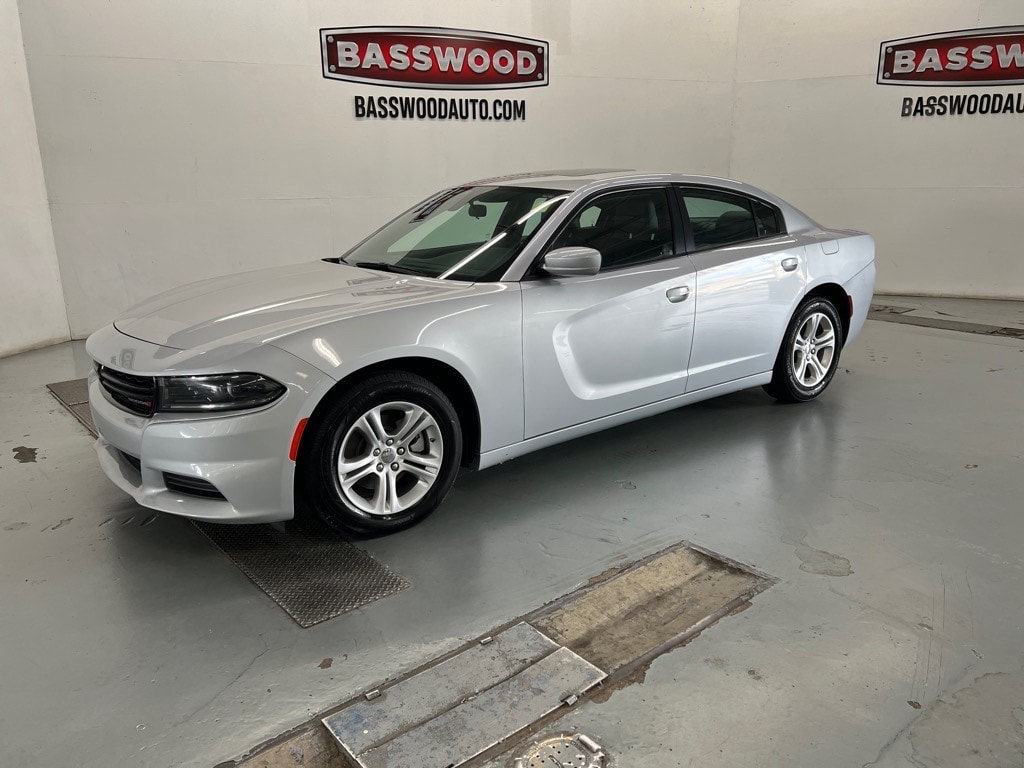 2022 Dodge Charger SXT Sedan 