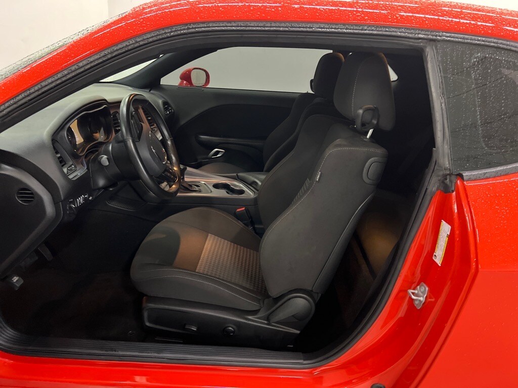 2023 Dodge Challenger GT photo 3