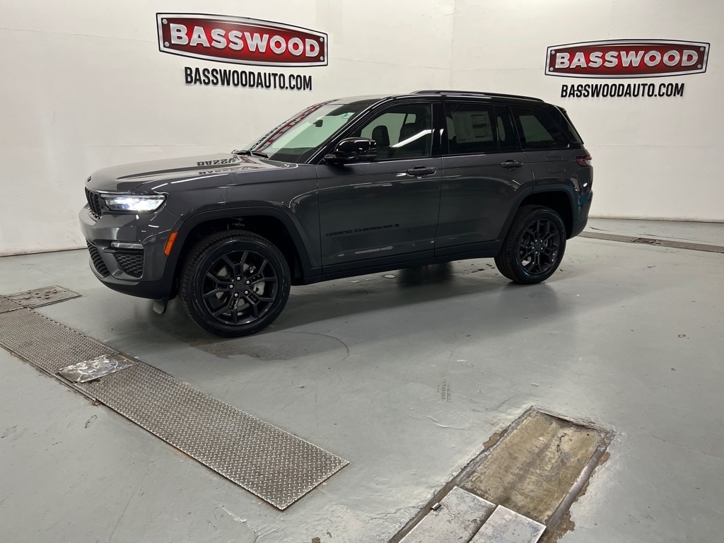 2025 Jeep Grand Cherokee Limited's photo