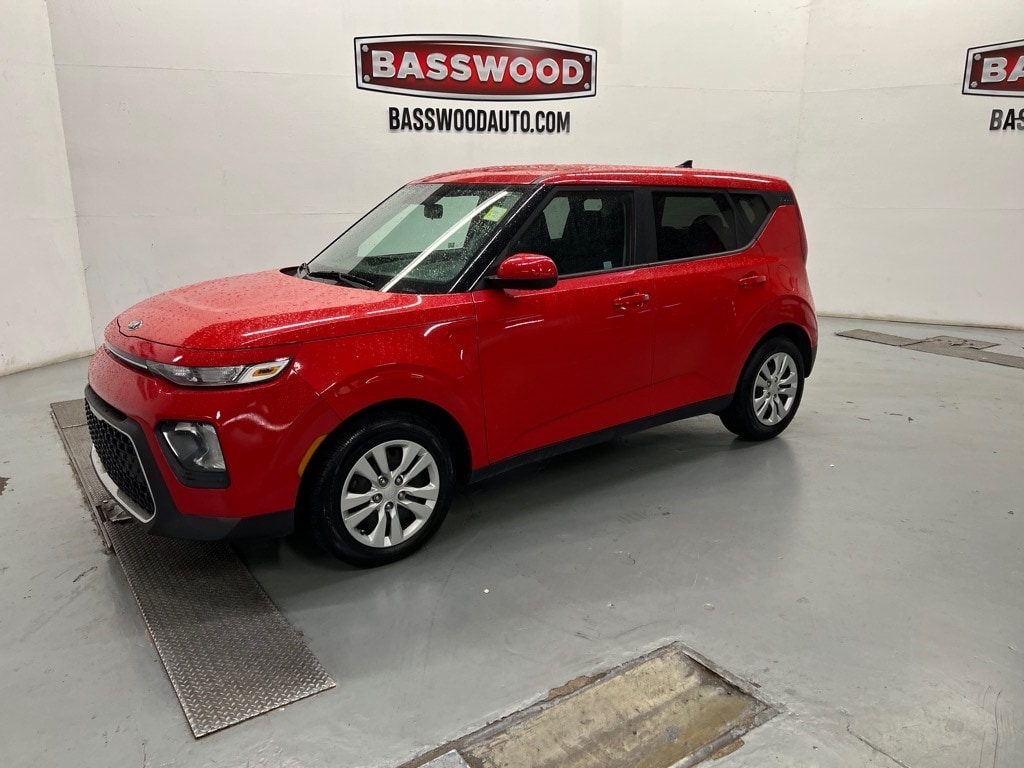 2021 Kia Soul LX's photo