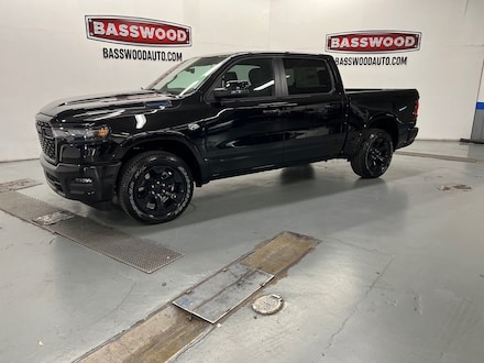 2026 Ram 1500 BIG HORN CREW CAB 4X4 5'7 BOX Pickup