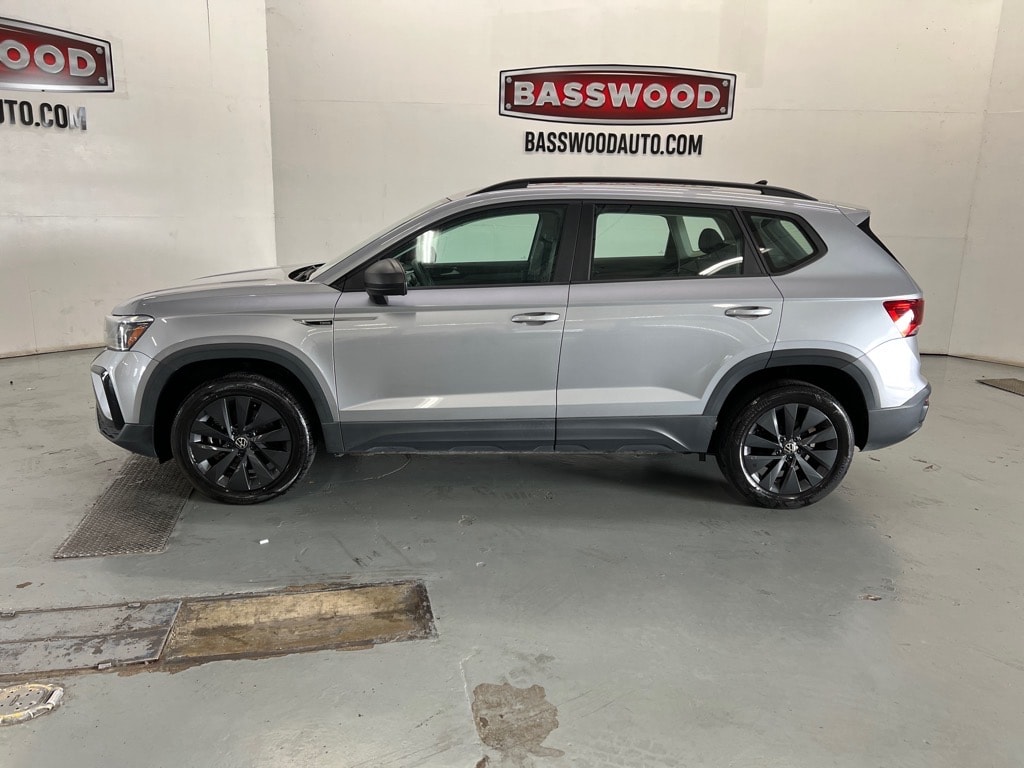 Used 2022 Volkswagen Taos S with VIN 3VVCX7B27NM042381 for sale in Fort Payne, AL