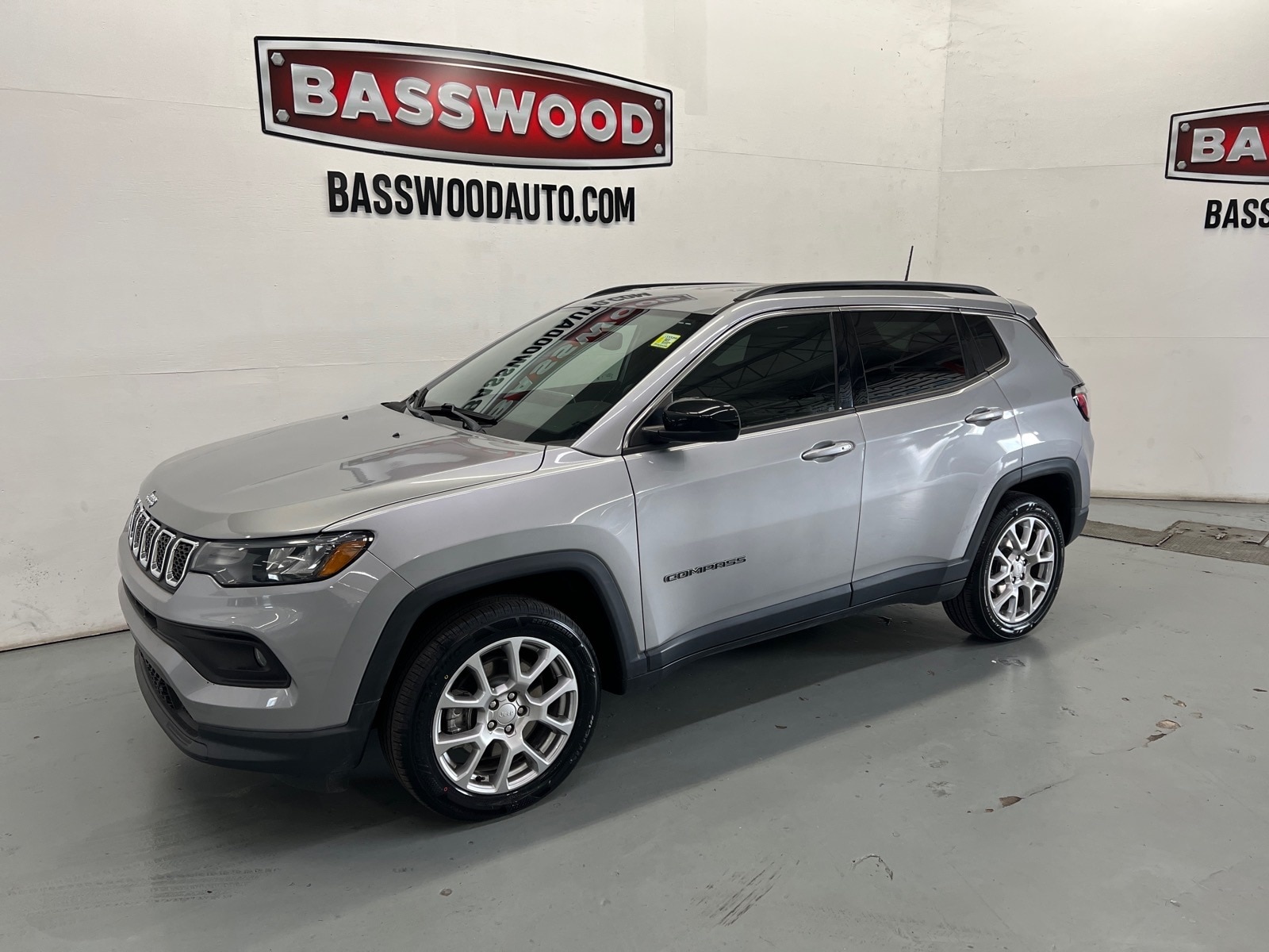 2023 Jeep Compass Latitude Lux