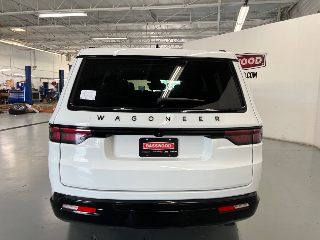 2025 Jeep Wagoneer Series II - Photo 21
