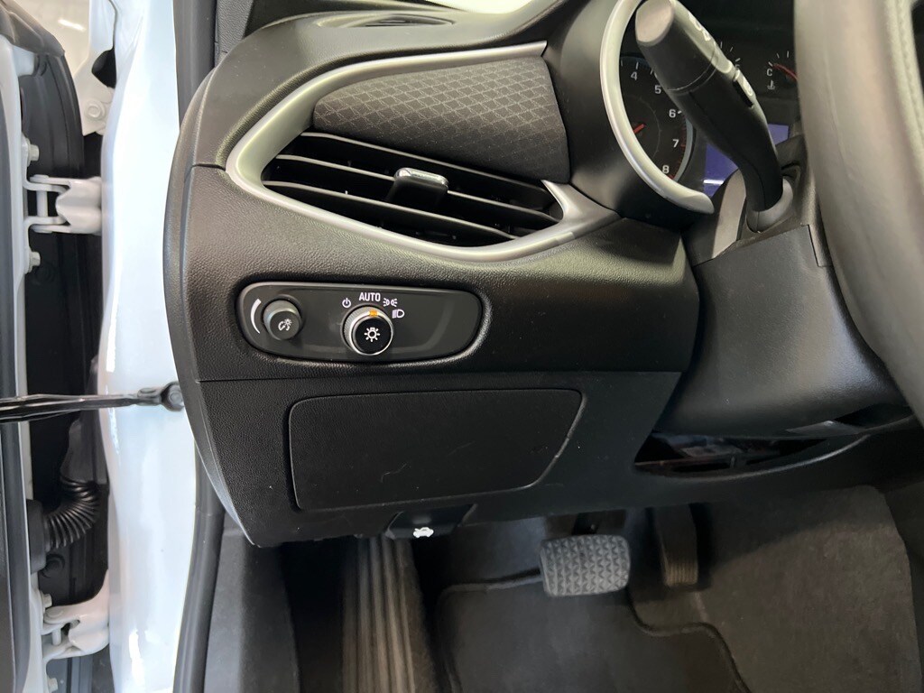 2023 Chevrolet Malibu LS photo 3