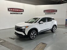 2025 Nissan Kicks SV SV  Crossover