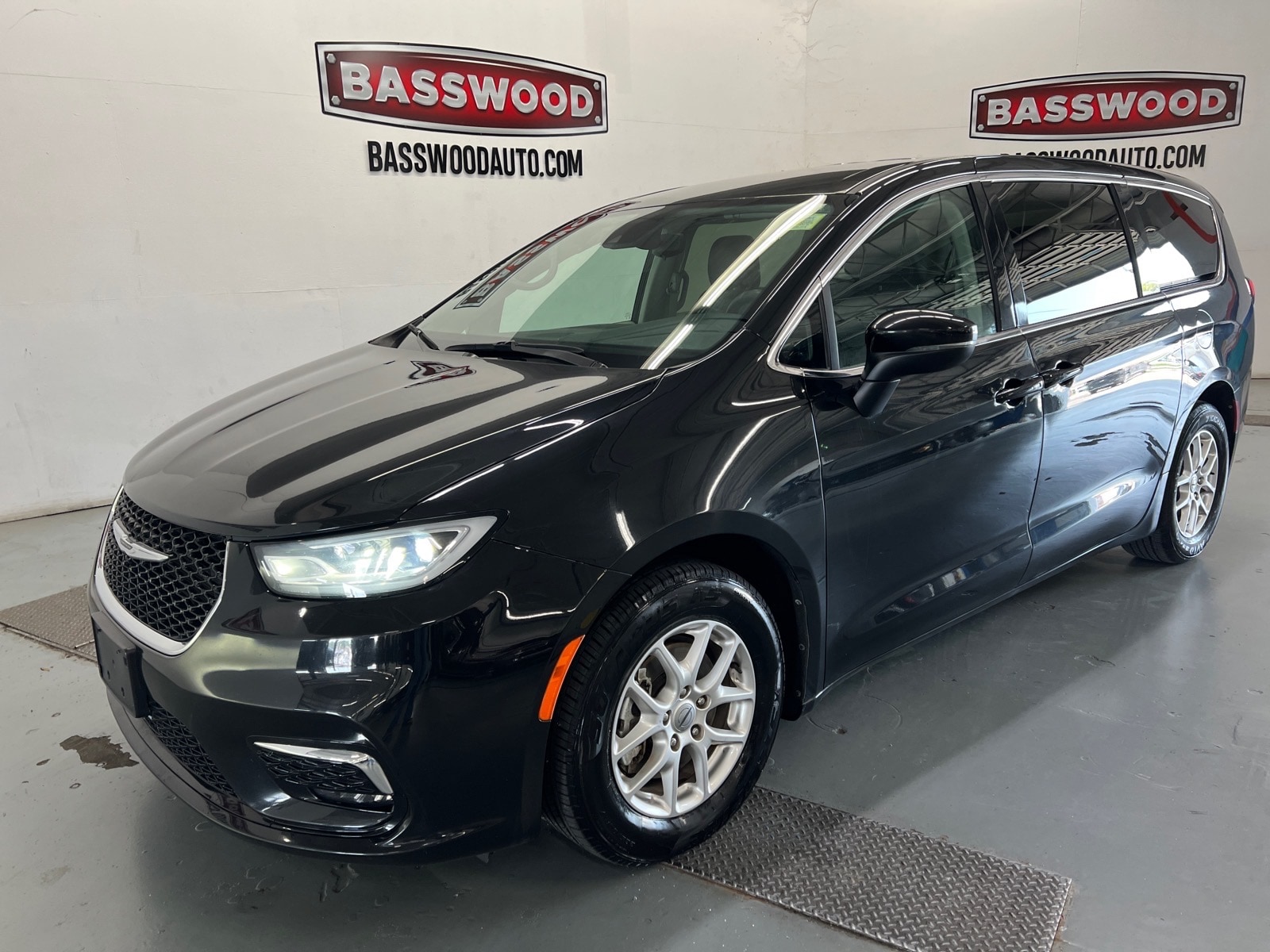 2023 Chrysler Pacifica