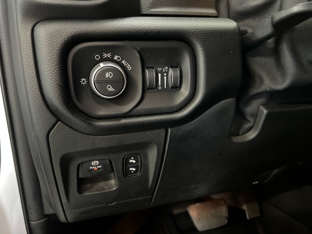 Used 2019 Ram 1500 BIG Horn/Lone Star 4X4 CR 4x4 Big Horn Crew Cab 5.6 ft. SB Pickup