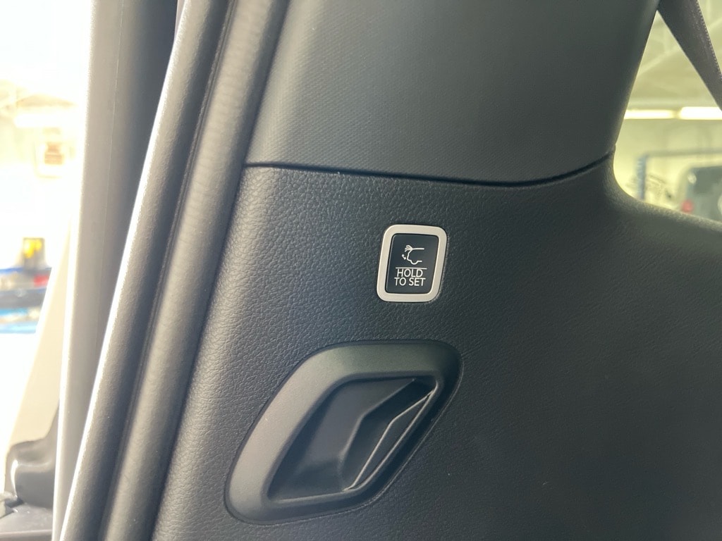 2025 Jeep Wagoneer Series II - Photo 23