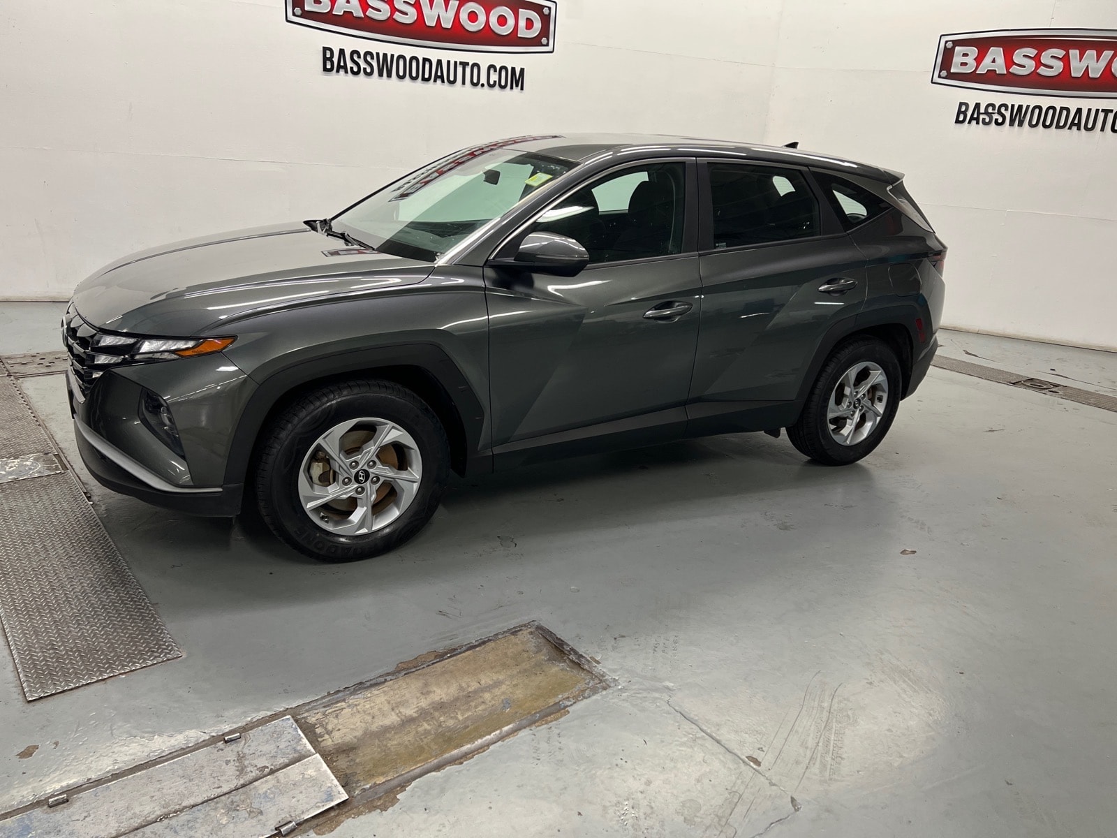 2022 Hyundai Tucson SE