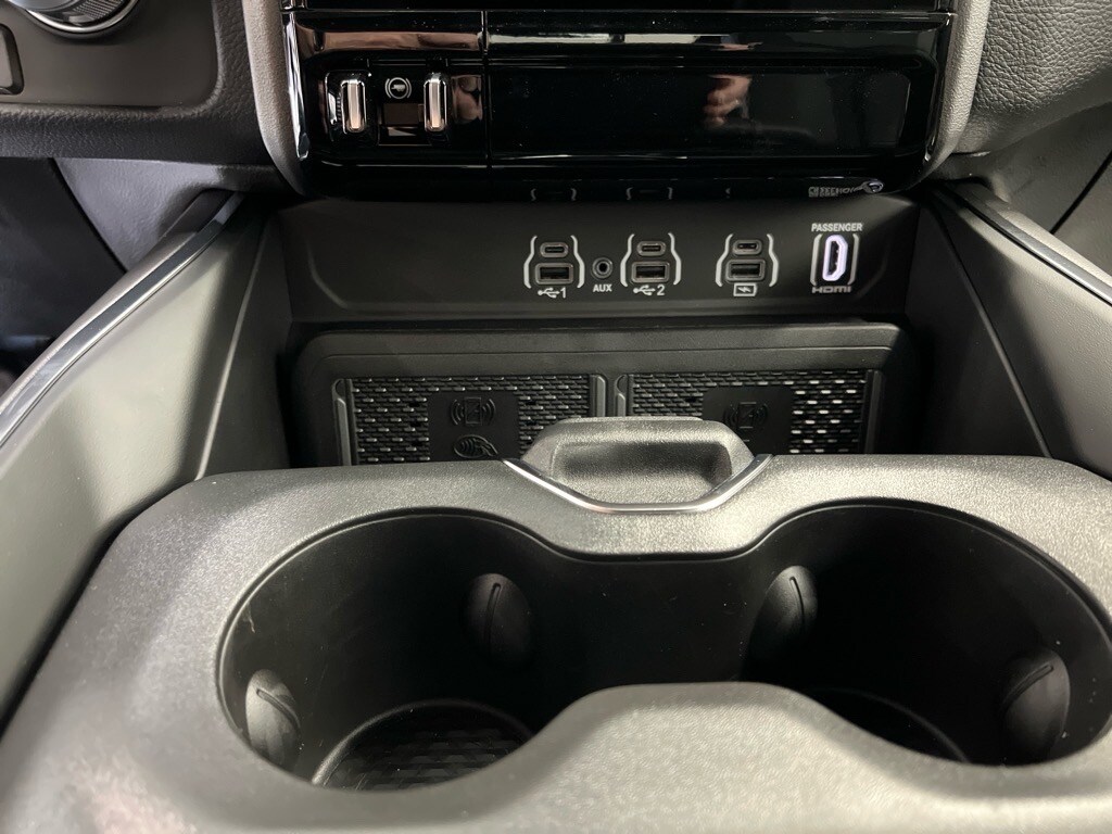 2026 RAM 1500 Laramie - Photo 9