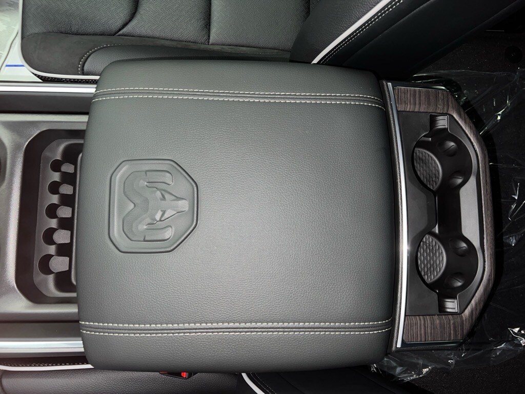 2026 RAM 1500 Laramie - Photo 10