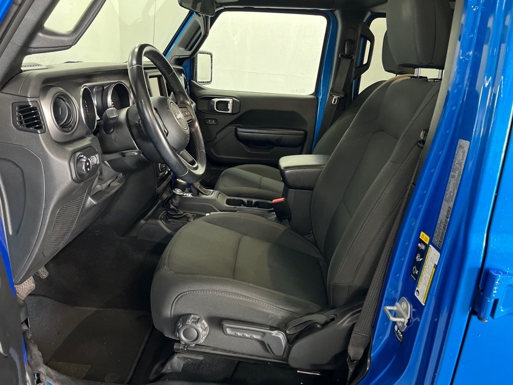 Used 2021 Jeep Gladiator Sport S 4x4 Sport S  Crew Cab 5.0 ft. SB