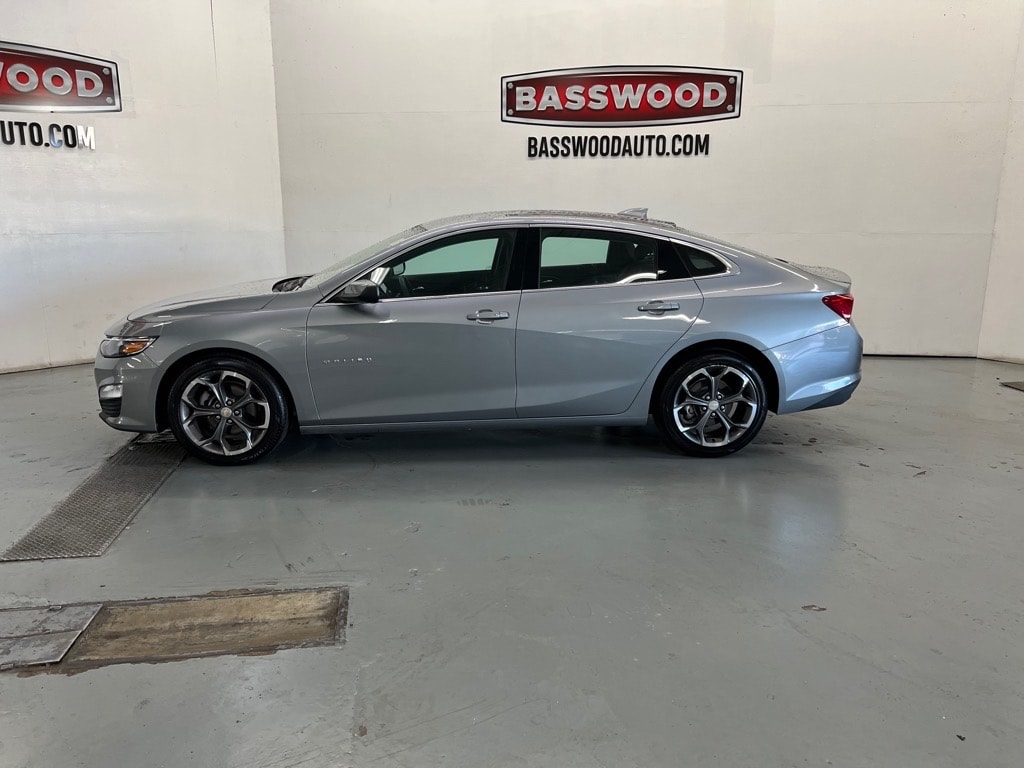 Used 2024 Chevrolet Malibu 1LT with VIN 1G1ZD5ST8RF107042 for sale in Fort Payne, AL