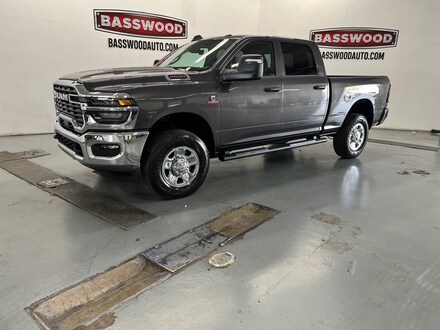 2025 Ram 2500 TRADESMAN CREW CAB 4X4 6'4 BOX Pickup