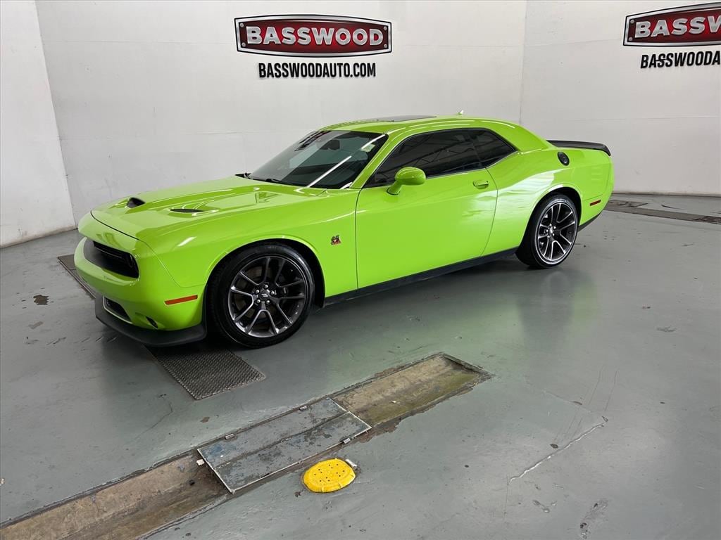 2023 Dodge Challenger R/T's photo