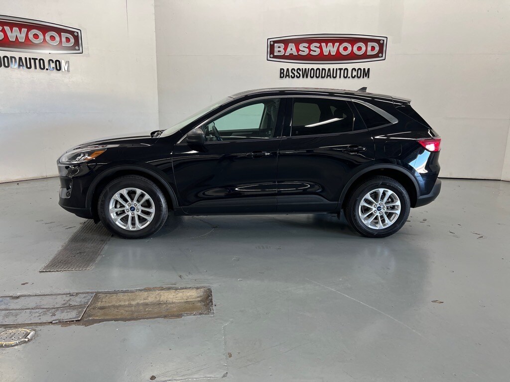 Used 2022 Ford Escape SE with VIN 1FMCU9G61NUA61627 for sale in Fort Payne, AL