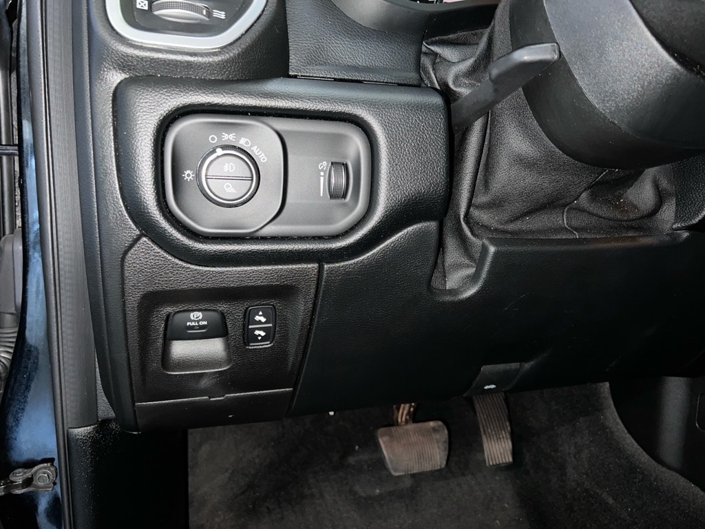 Used 2021 Ram 1500 BIG Horn 4X4 Quad CAB 64 4x4 Big Horn Quad Cab 6.4 ft. SB Pickup