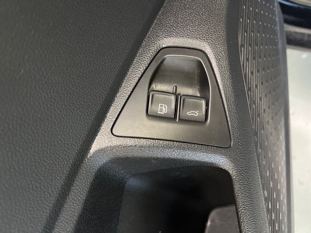 2024 Volkswagen Jetta SE photo 3