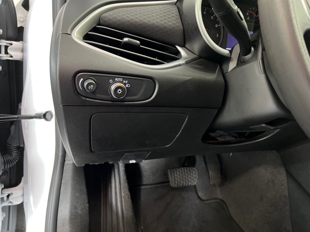 2024 Chevrolet Malibu LS photo 4