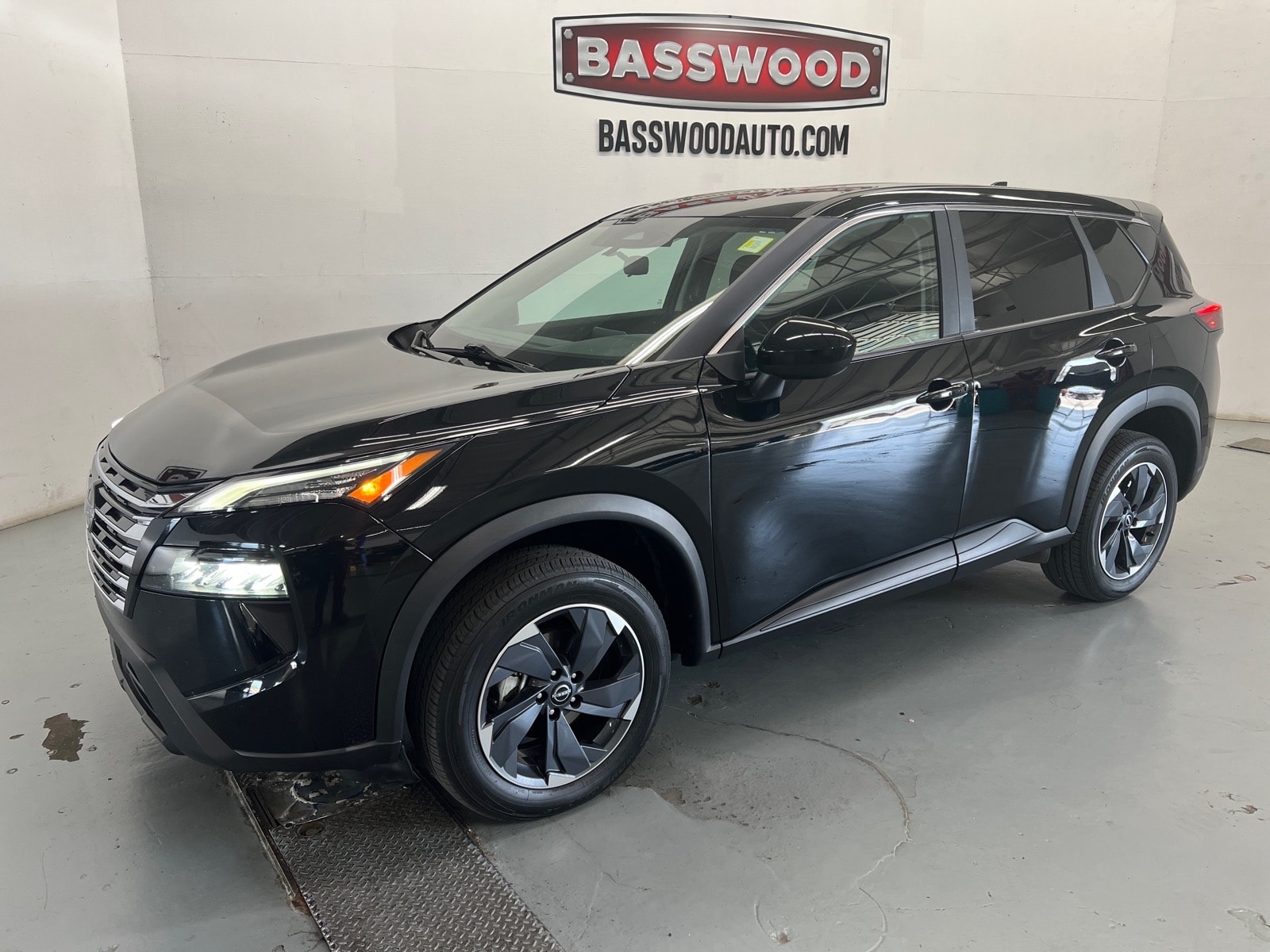 2024 Nissan Rogue SV FWD's photo