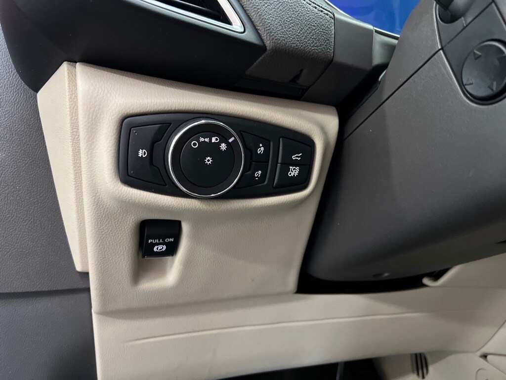 2019 Lincoln Nautilus Reserve photo 3