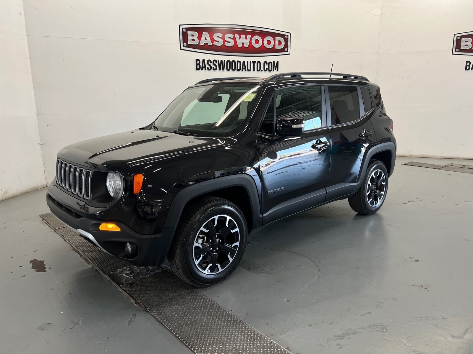 2023 Jeep Renegade Upland