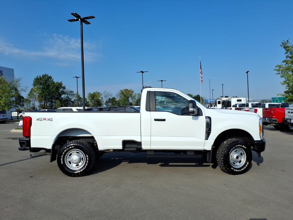 2024 Ford F-250 photo 2