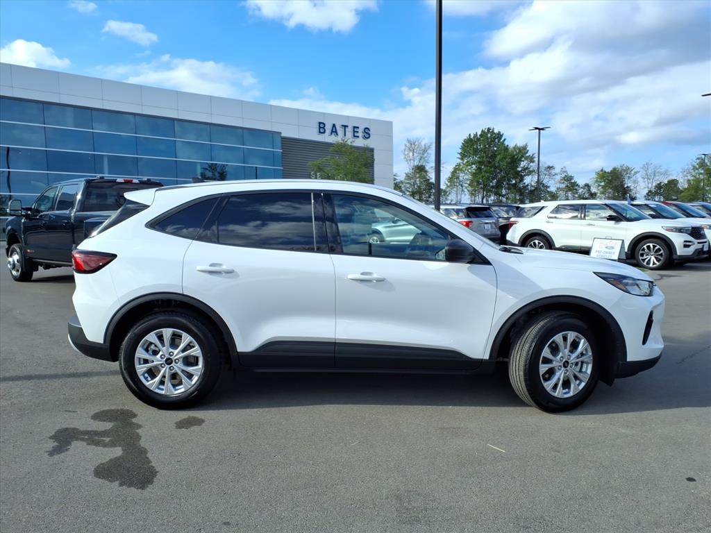 2026 Ford Escape Active photo 2