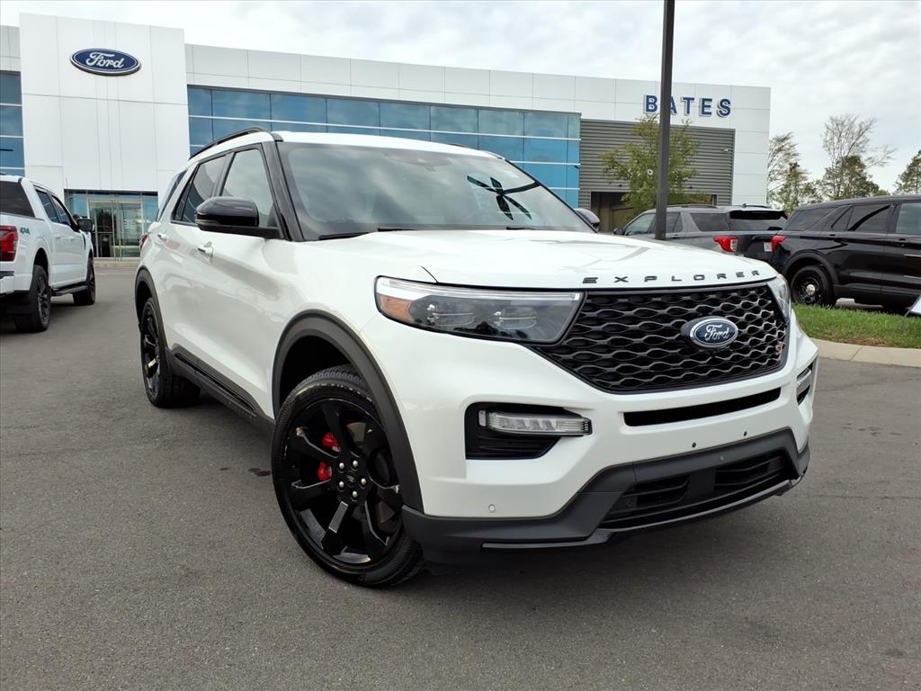 2024 Ford Explorer ST's photo