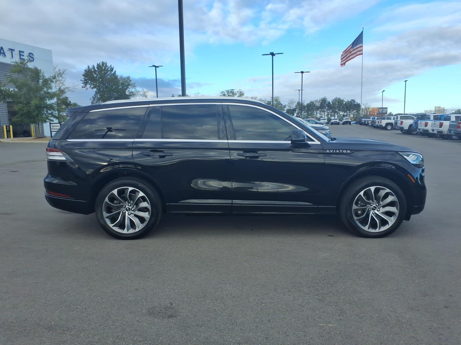 Used 2022 Lincoln Aviator Plug-In Hybrid Grand Touring SUV