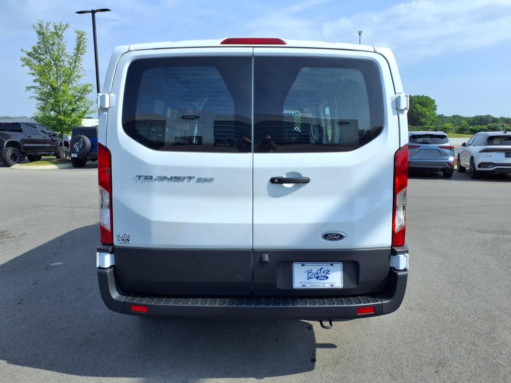 2023 Ford Transit photo 3