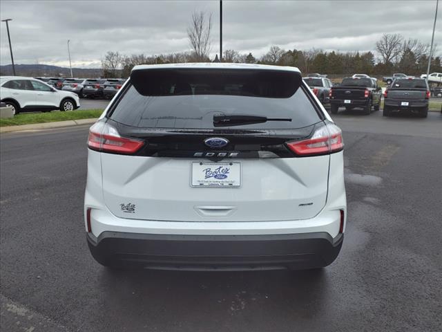 2024 Ford Edge SE photo 4
