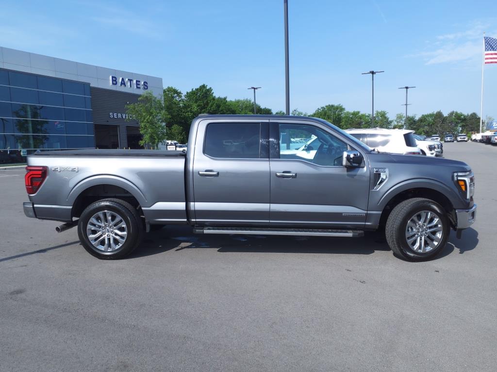 2024 Ford F-150 Lariat photo 2