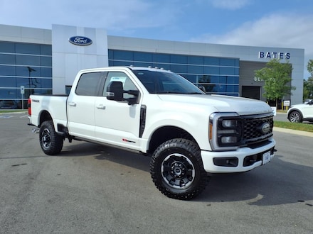 2025 Ford Super Duty F-250 Lariat TRUCK