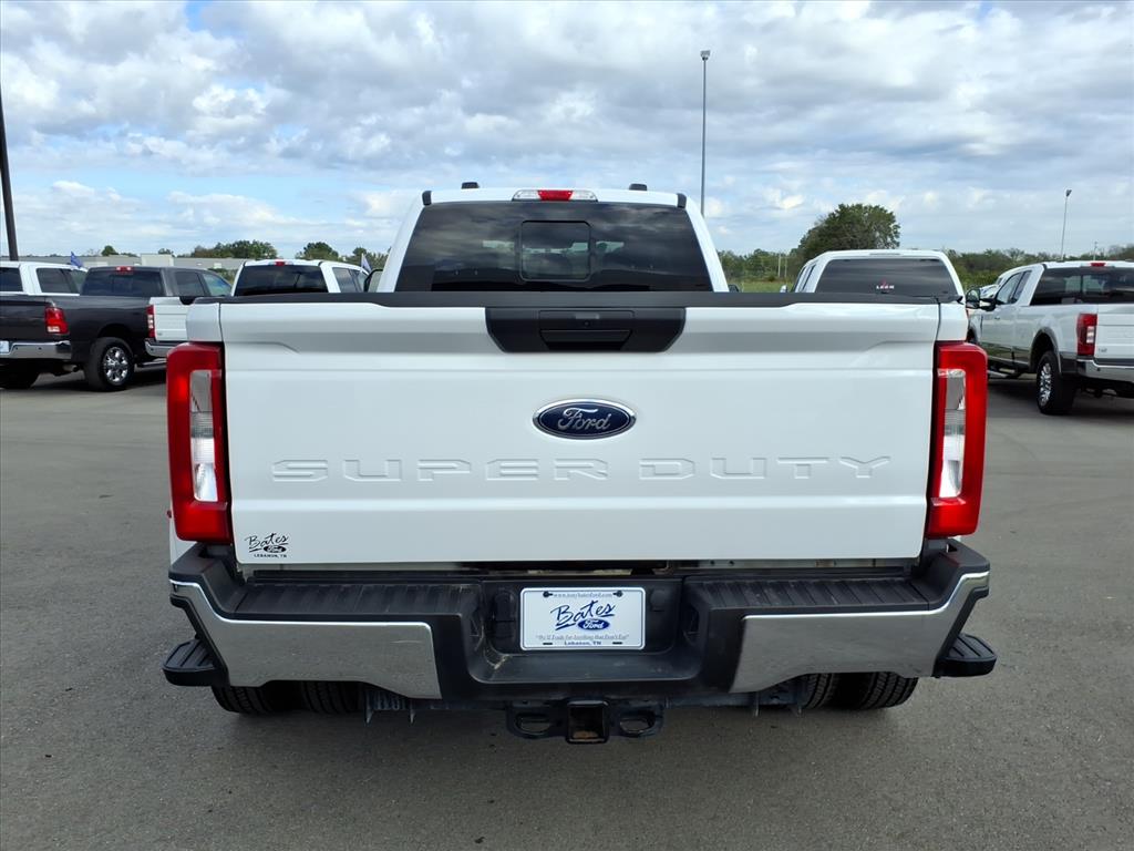 2024 Ford F-450 photo 4