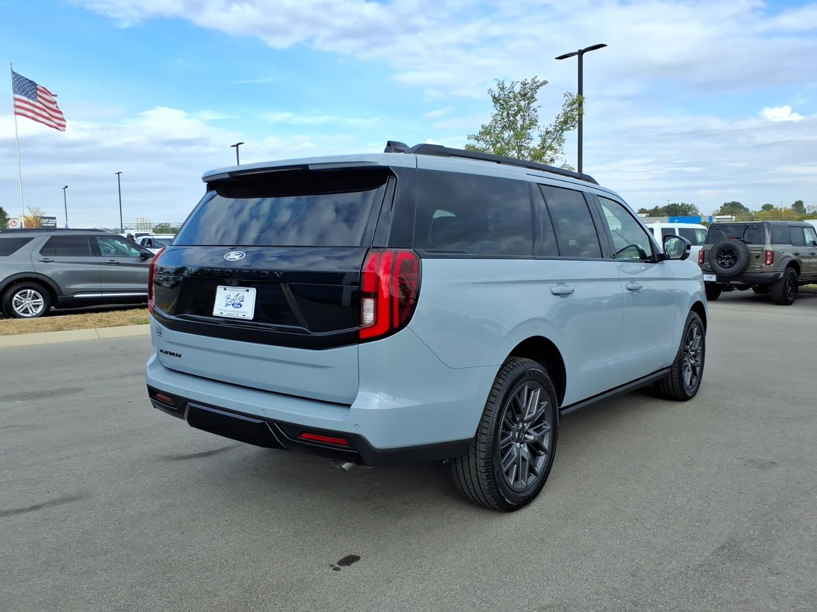New 2027 Ford Expedition Platinum SUV