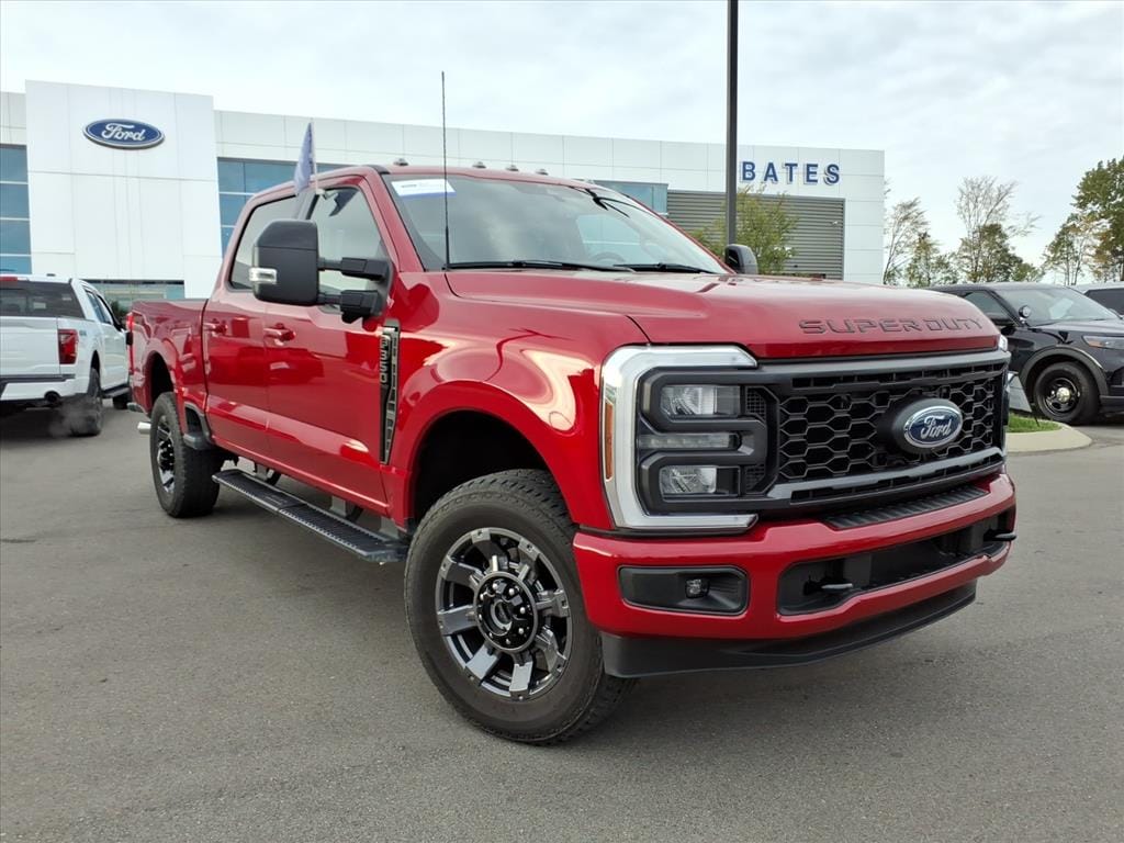 2024 Ford F-350 Super Duty Lariat's photo