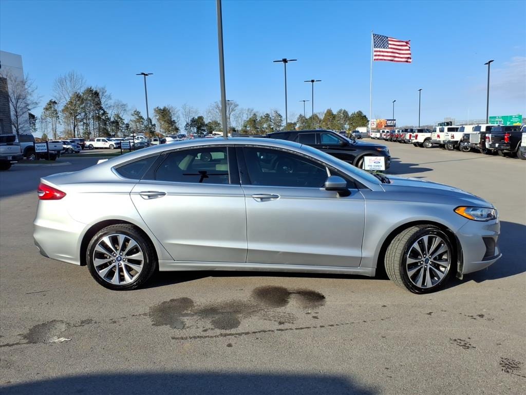 Used 2020 Ford Fusion SE with VIN 3FA6P0T91LR202842 for sale in Lebanon, TN